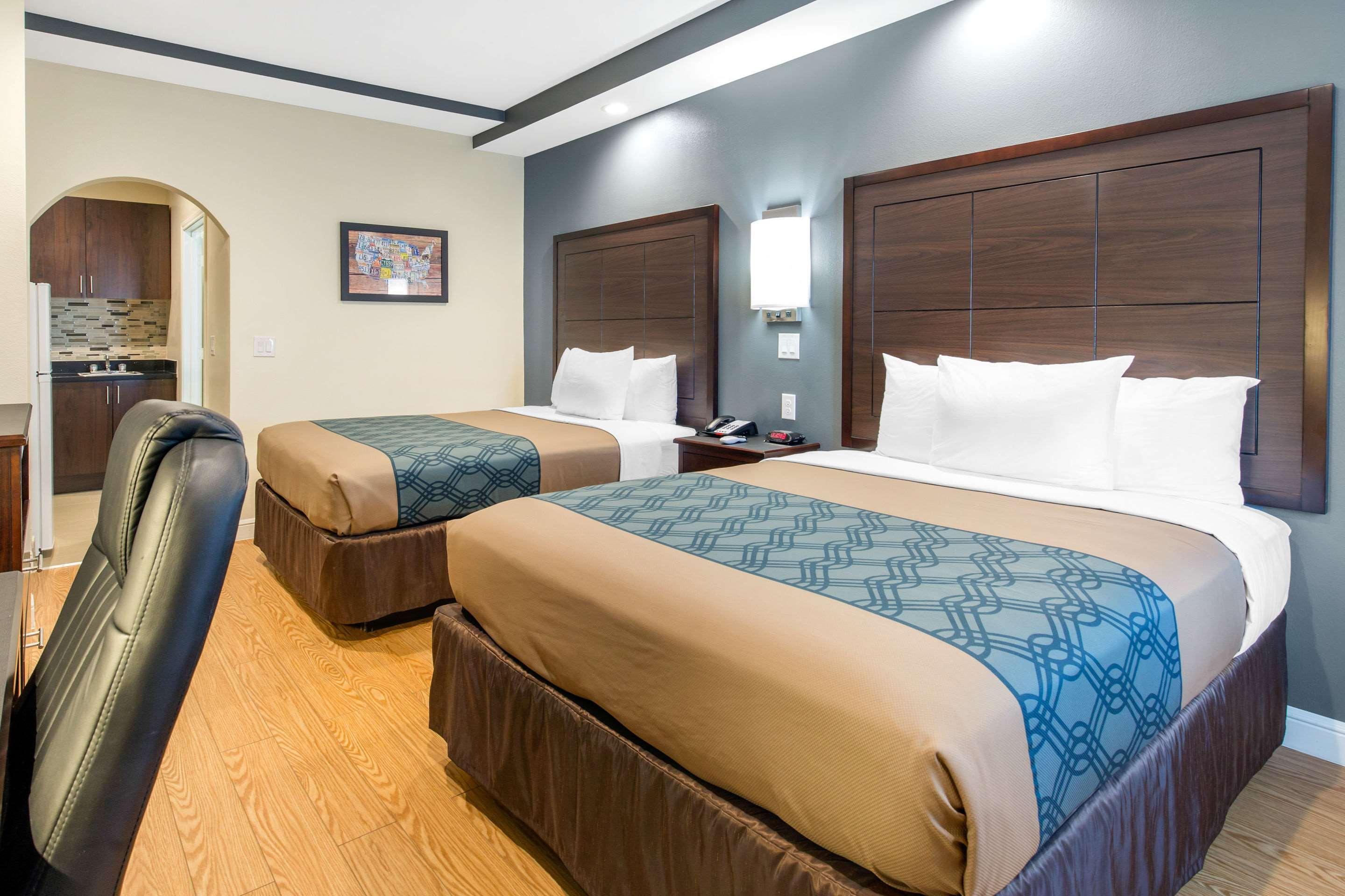 Econo & Willowbrook Hotel Houston