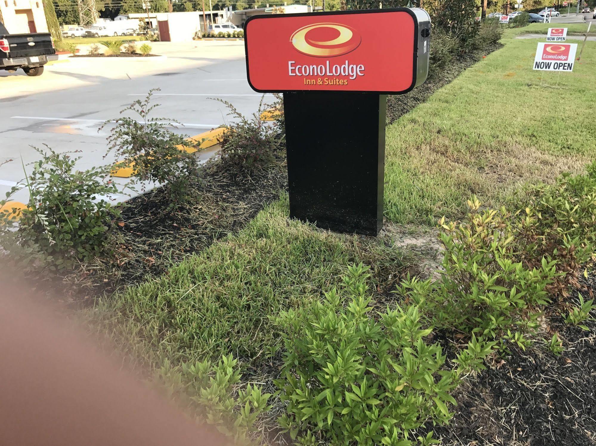 Hotel Econo & Willowbrook Houston