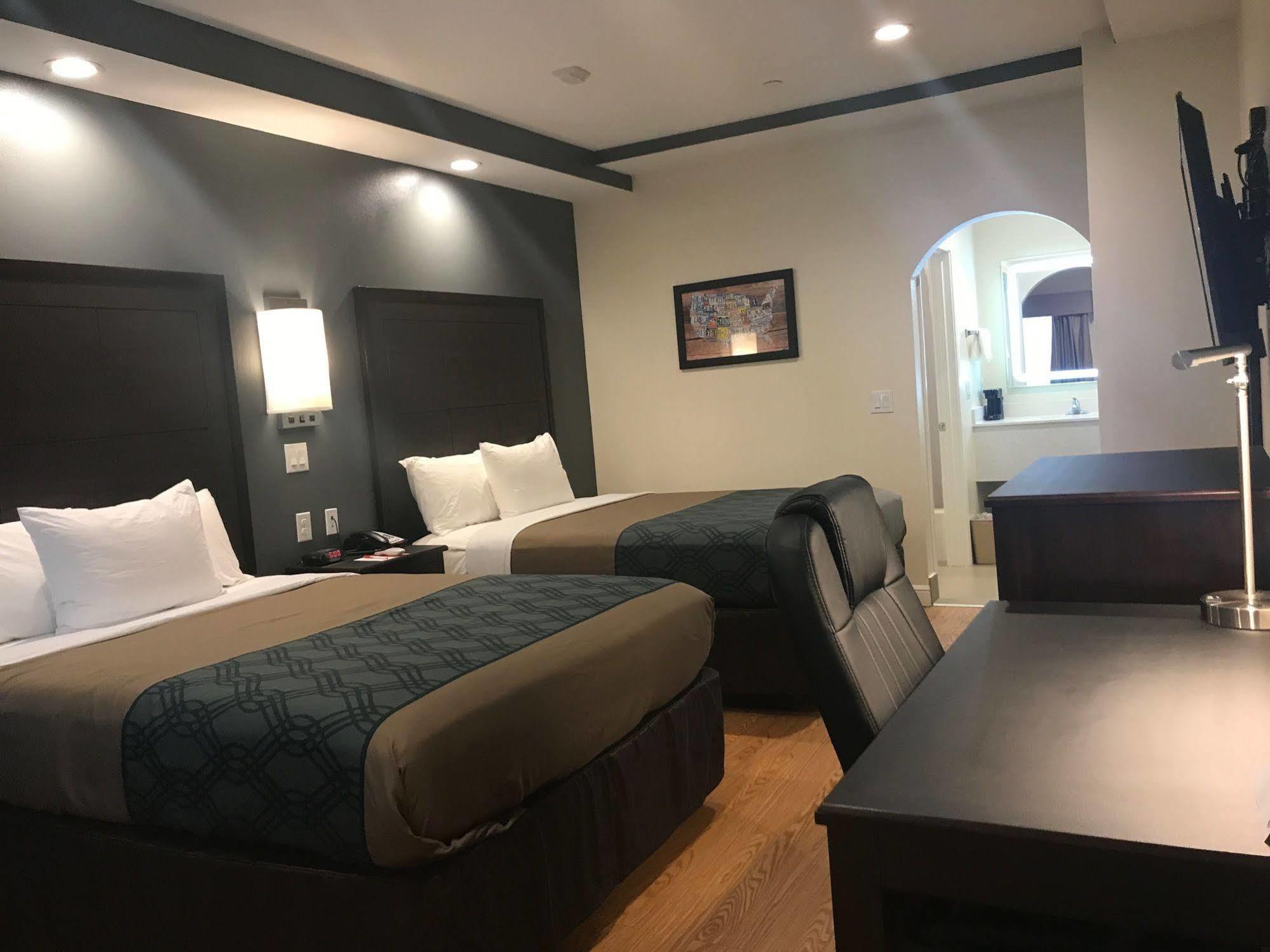 Hotel Econo & Willowbrook Houston